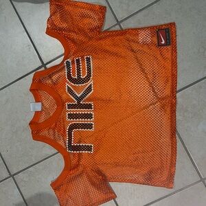 Crop mesh open shoulder, Ike shirt